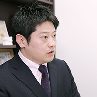 野口 卓司氏