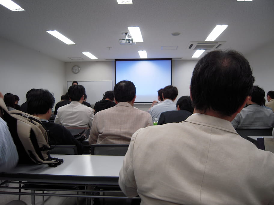 インプラントの講習会場の様子